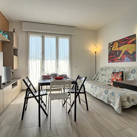 Zazzi House Camnago Volta