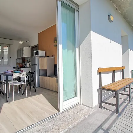 Zazzi House *
